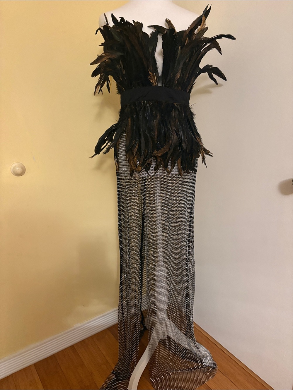 Woman’s Luxurious Life Feather Maxi Dress Sz L